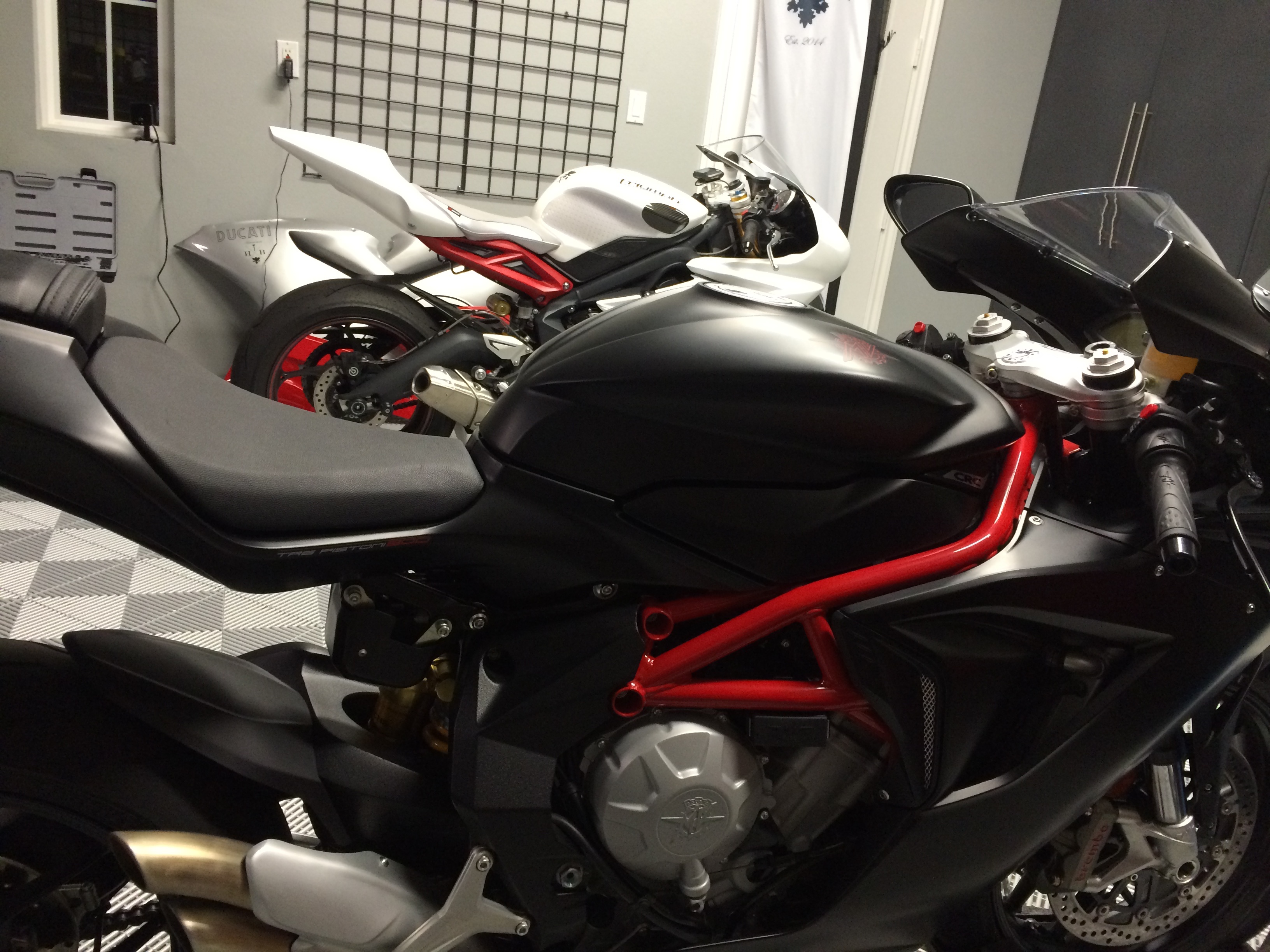 2015 MV Agusta F3 photo 38
